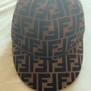 FENDI BASEBALL CAP